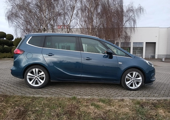 Opel Zafira cena 58000 przebieg: 110000, rok produkcji 2016 z Głogów małe 562